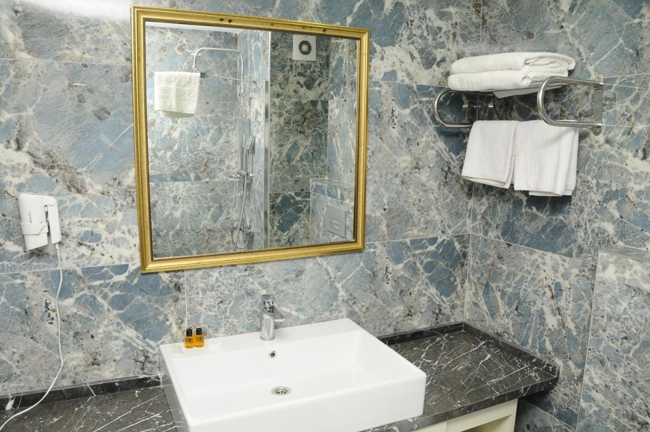 Sevcan Hotel Istanboel Buitenkant foto