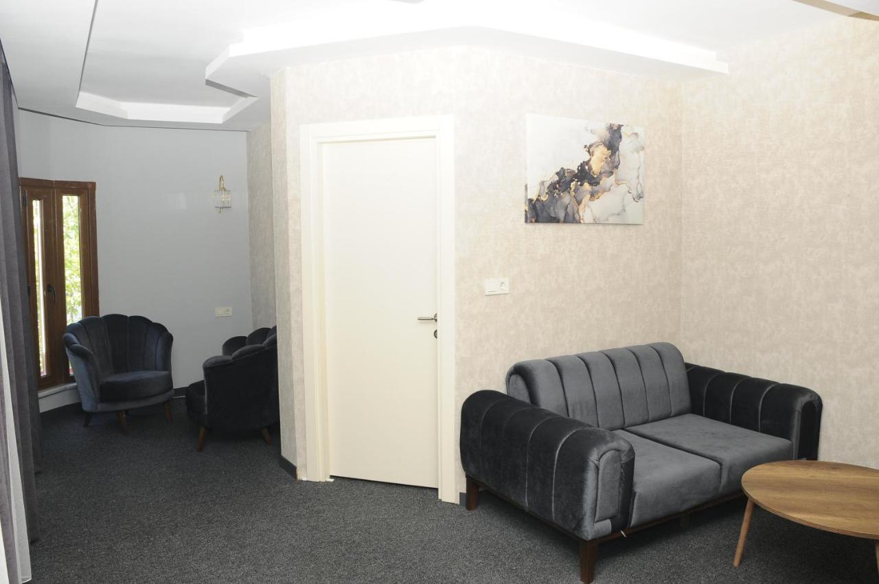 Sevcan Hotel Istanboel Buitenkant foto